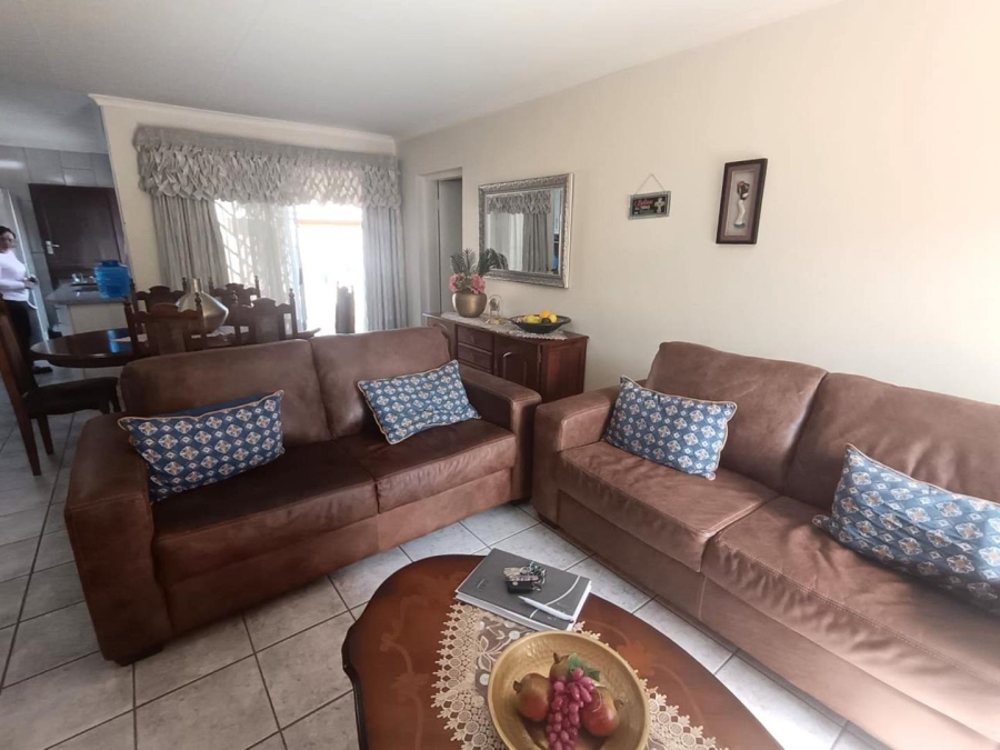 2 Bedroom Property for Sale in Beyers Park Gauteng