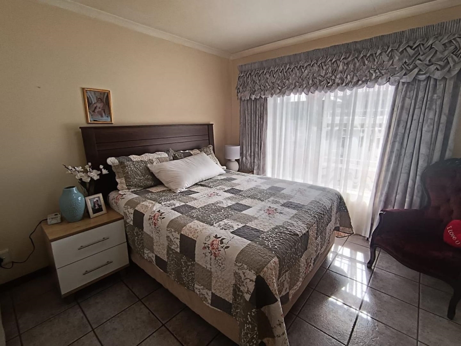 2 Bedroom Property for Sale in Beyers Park Gauteng