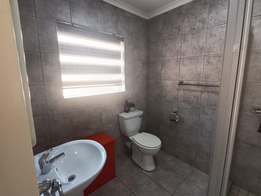 2 Bedroom Property for Sale in Beyers Park Gauteng