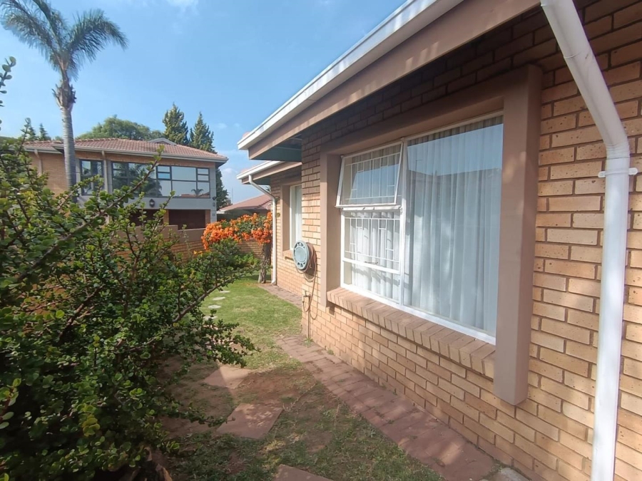 2 Bedroom Property for Sale in Beyers Park Gauteng