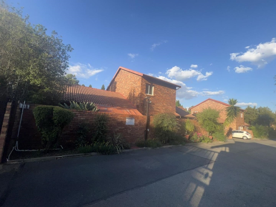 3 Bedroom Property for Sale in Weltevreden Park Gauteng