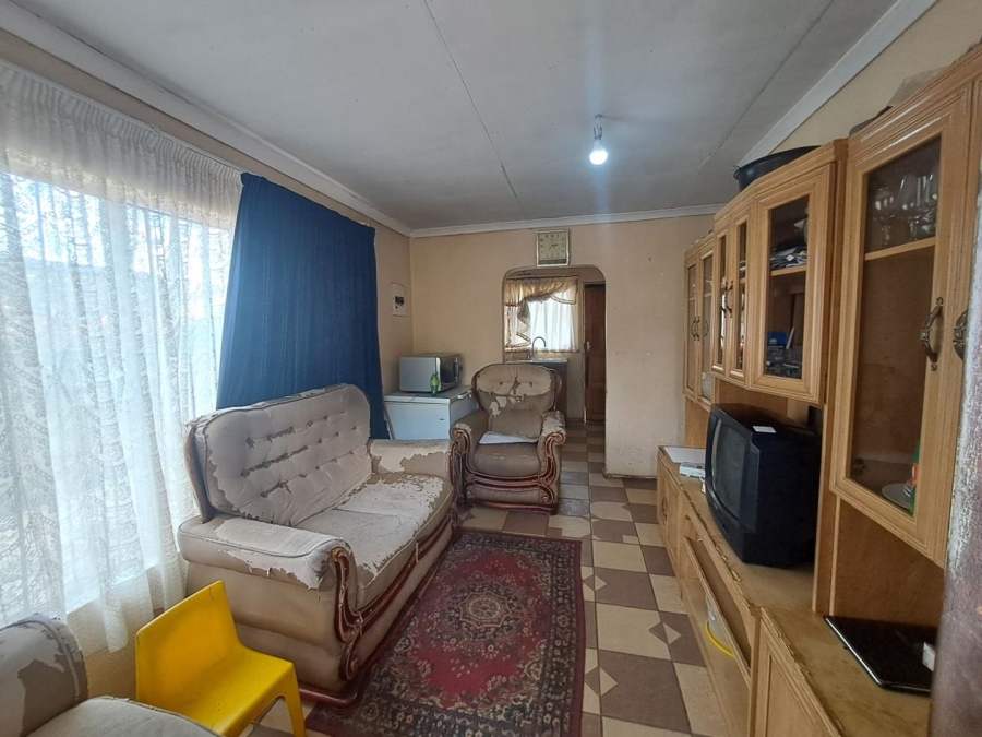 2 Bedroom Property for Sale in Kagiso Gauteng