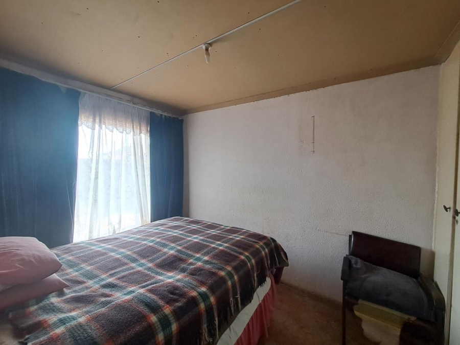 2 Bedroom Property for Sale in Kagiso Gauteng