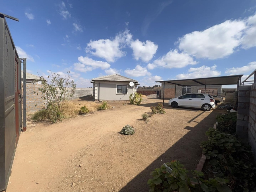 3 Bedroom Property for Sale in Azaadville Gardens Gauteng