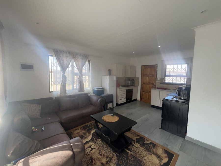 3 Bedroom Property for Sale in Azaadville Gardens Gauteng