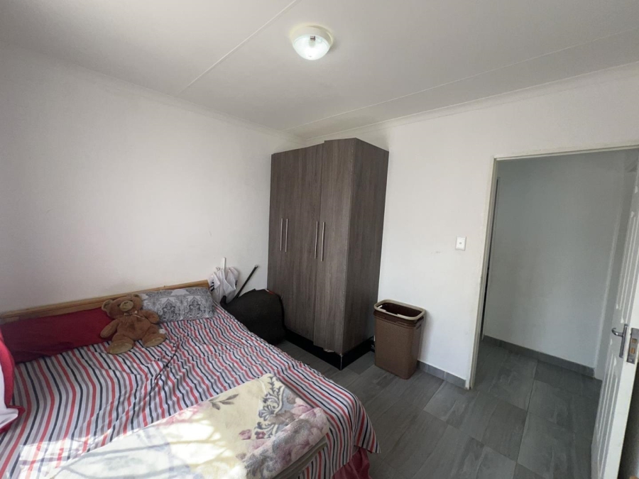 3 Bedroom Property for Sale in Azaadville Gardens Gauteng