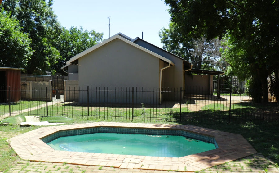 3 Bedroom Property for Sale in Ferryvale Gauteng
