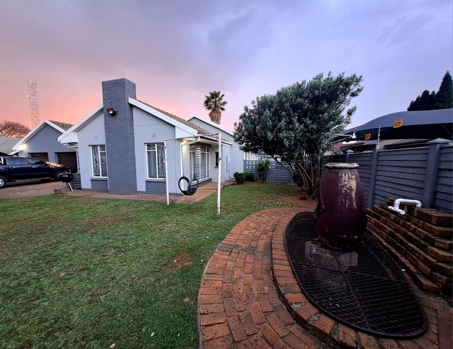 3 Bedroom Property for Sale in Risiville Gauteng