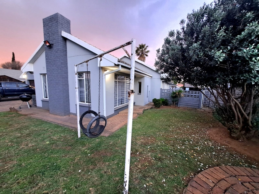 3 Bedroom Property for Sale in Risiville Gauteng