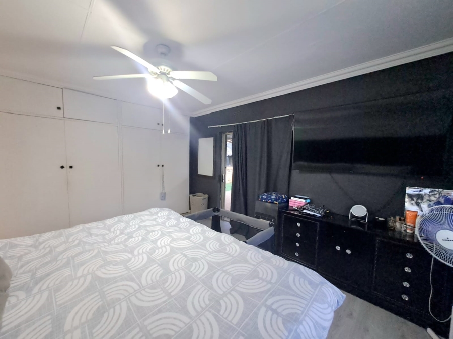 3 Bedroom Property for Sale in Risiville Gauteng