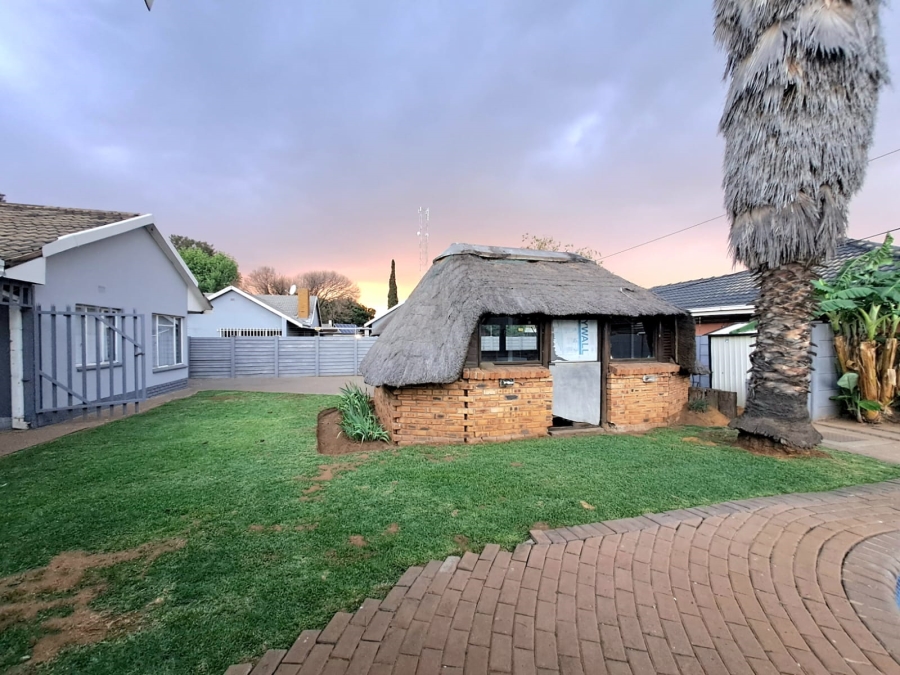 3 Bedroom Property for Sale in Risiville Gauteng