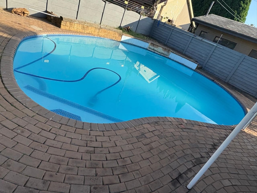 3 Bedroom Property for Sale in Risiville Gauteng