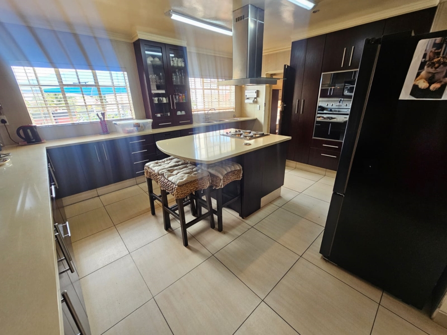 5 Bedroom Property for Sale in Winchester Hills Gauteng