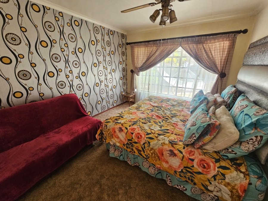 5 Bedroom Property for Sale in Winchester Hills Gauteng