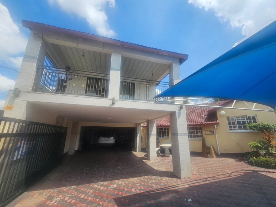 5 Bedroom Property for Sale in Winchester Hills Gauteng