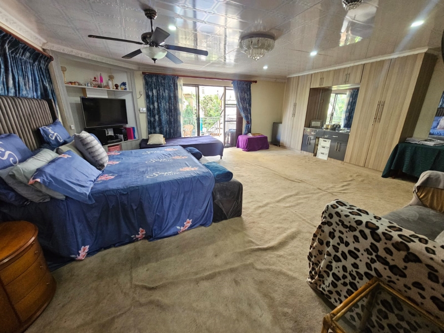 5 Bedroom Property for Sale in Winchester Hills Gauteng