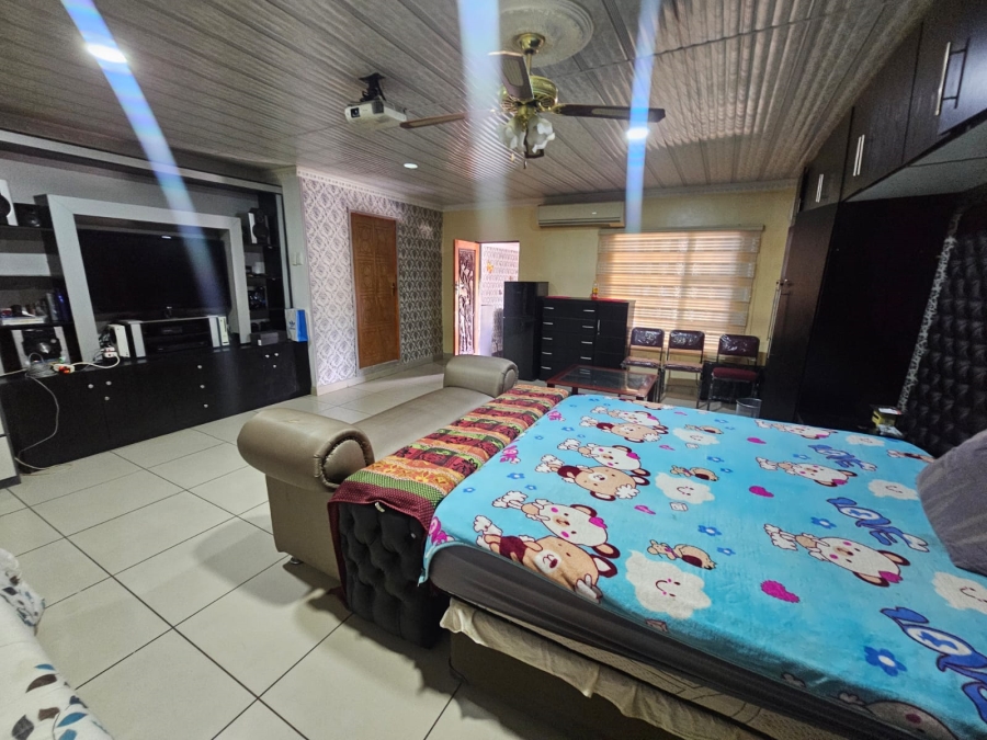 5 Bedroom Property for Sale in Winchester Hills Gauteng