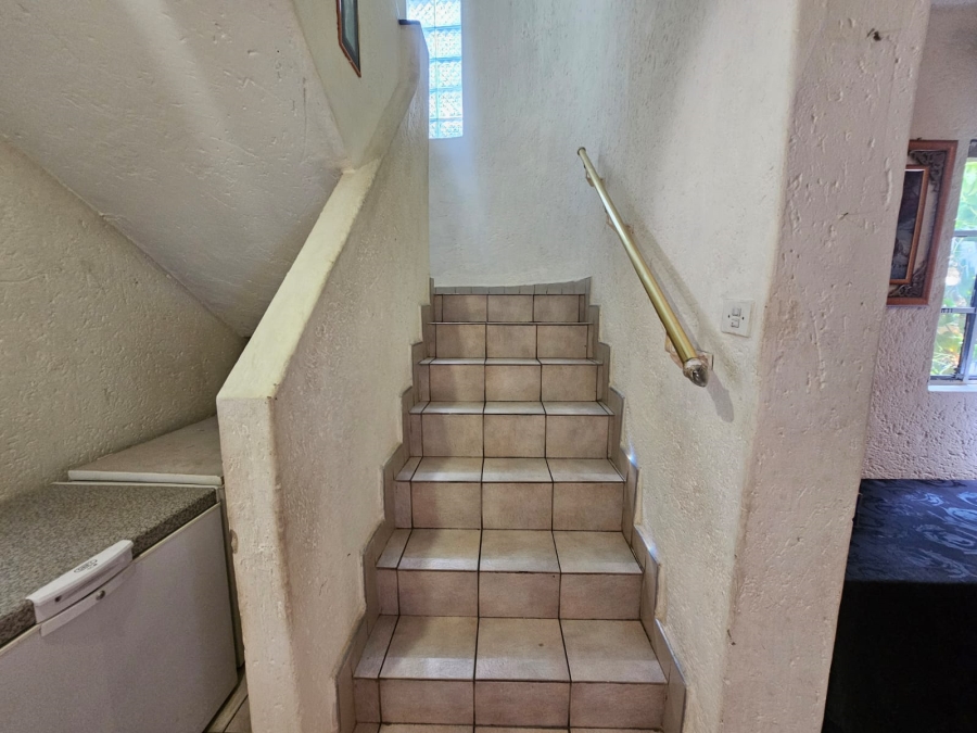 5 Bedroom Property for Sale in Winchester Hills Gauteng