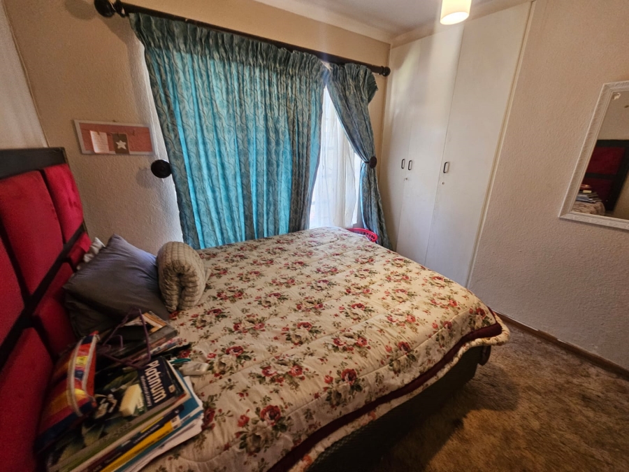 5 Bedroom Property for Sale in Winchester Hills Gauteng