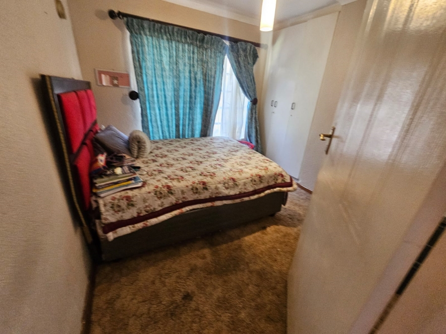 5 Bedroom Property for Sale in Winchester Hills Gauteng