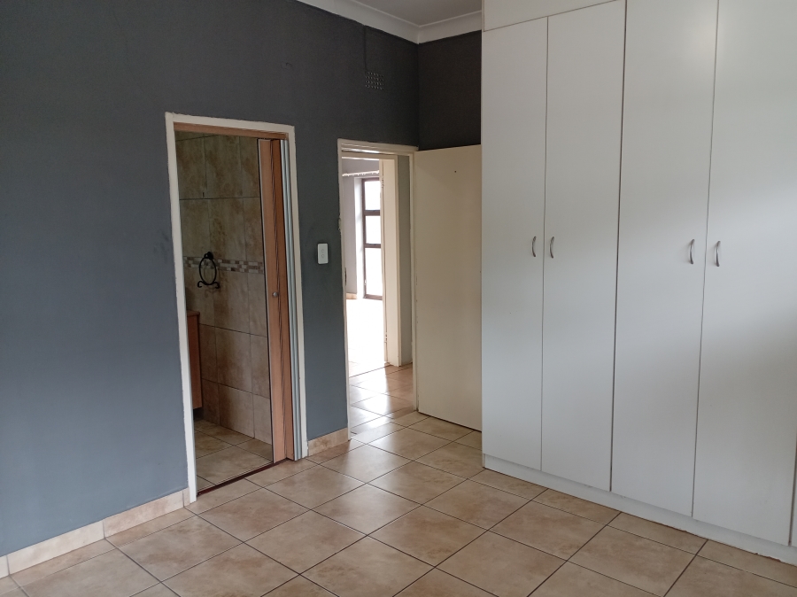 6 Bedroom Property for Sale in Krugersdorp West Gauteng