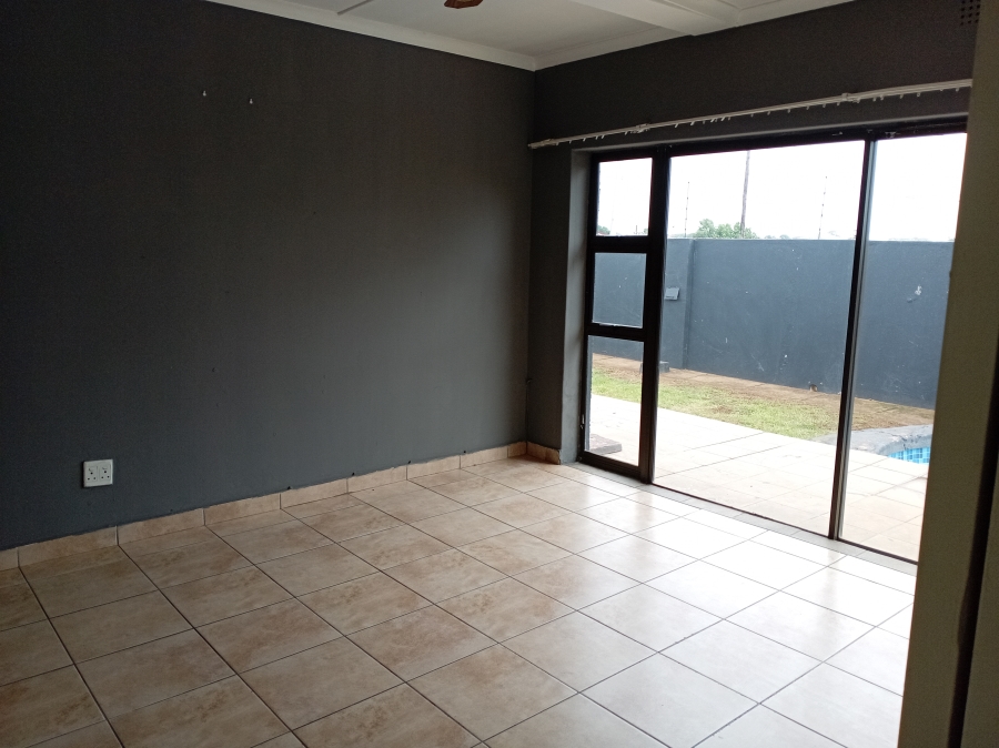 6 Bedroom Property for Sale in Krugersdorp West Gauteng