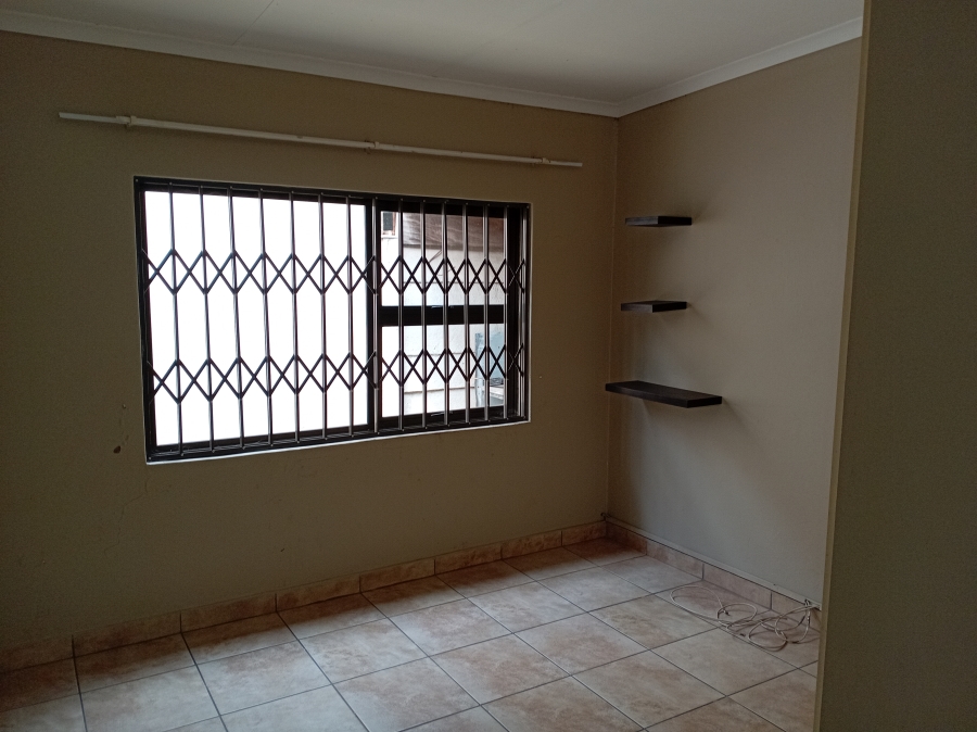 6 Bedroom Property for Sale in Krugersdorp West Gauteng