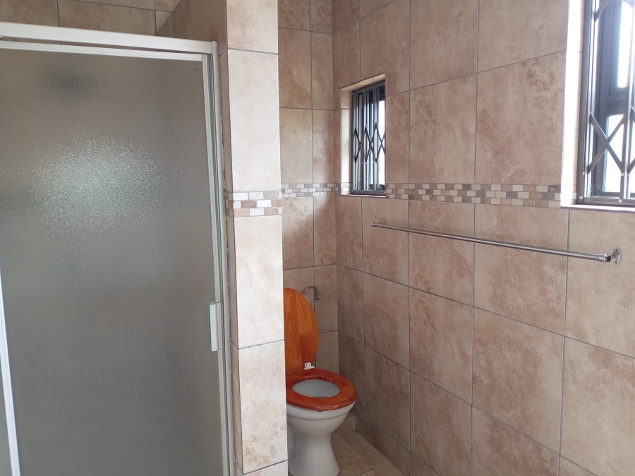 6 Bedroom Property for Sale in Krugersdorp West Gauteng