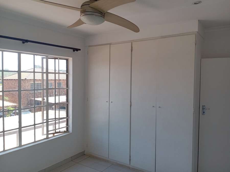 2 Bedroom Property for Sale in Wilgeheuwel Gauteng