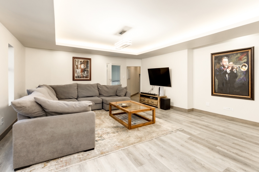 4 Bedroom Property for Sale in Lonehill Gauteng