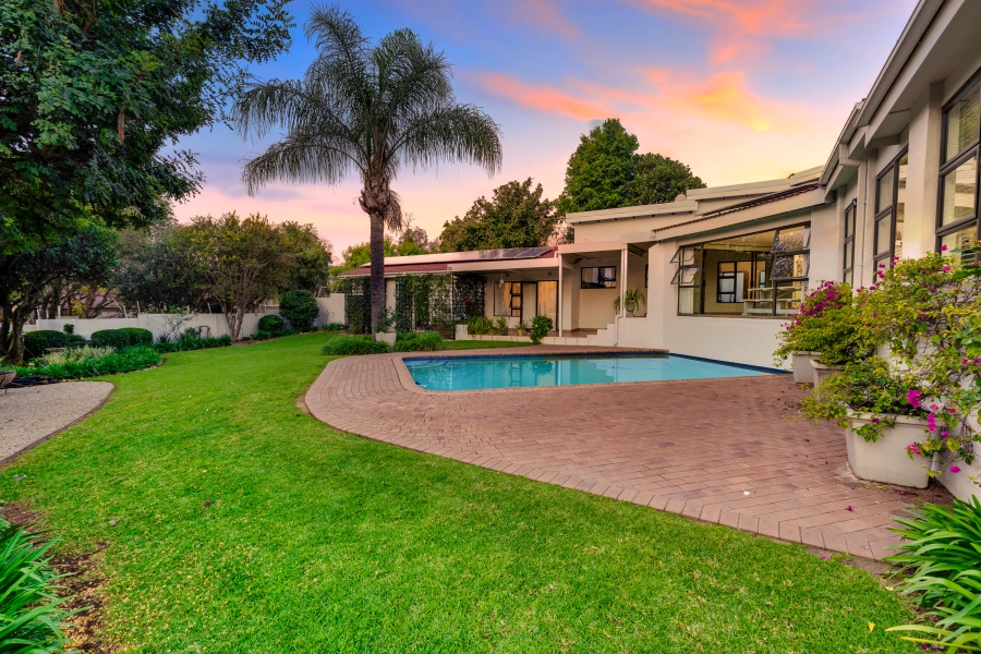 4 Bedroom Property for Sale in Lonehill Gauteng