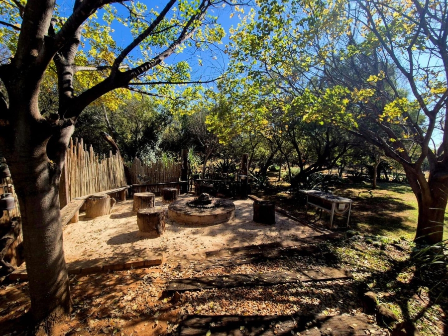 6 Bedroom Property for Sale in Kameelfontein Gauteng