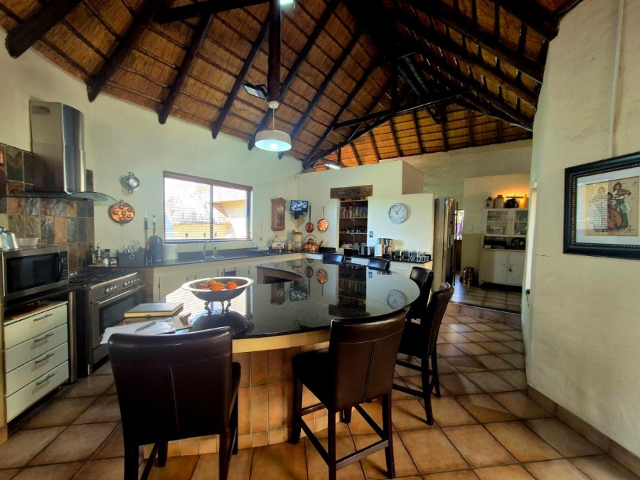 6 Bedroom Property for Sale in Kameelfontein Gauteng