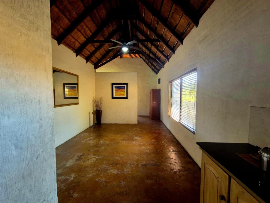 6 Bedroom Property for Sale in Kameelfontein Gauteng