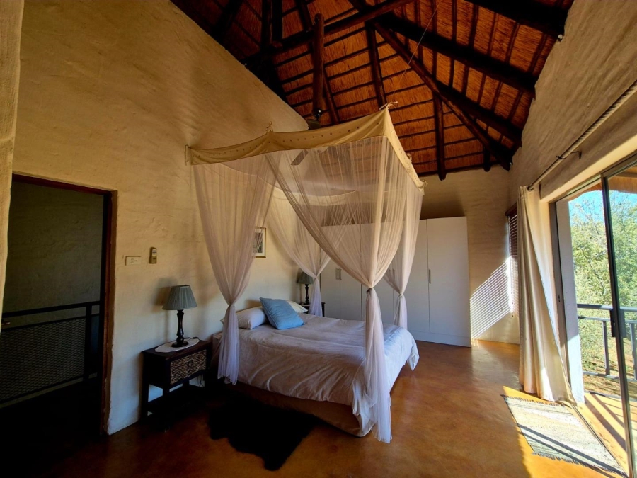 6 Bedroom Property for Sale in Kameelfontein Gauteng