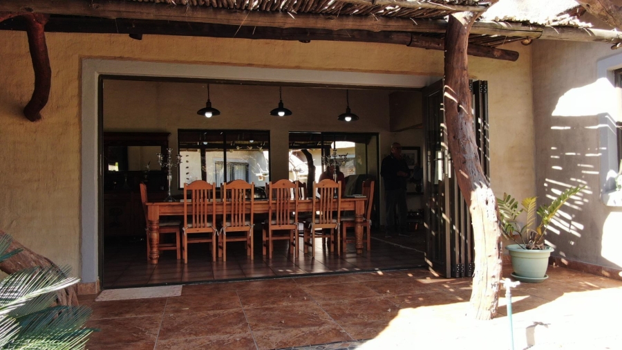 6 Bedroom Property for Sale in Kameelfontein Gauteng