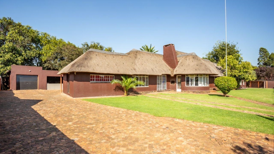 4 Bedroom Property for Sale in Brenthurst Gauteng