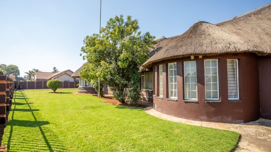 4 Bedroom Property for Sale in Brenthurst Gauteng