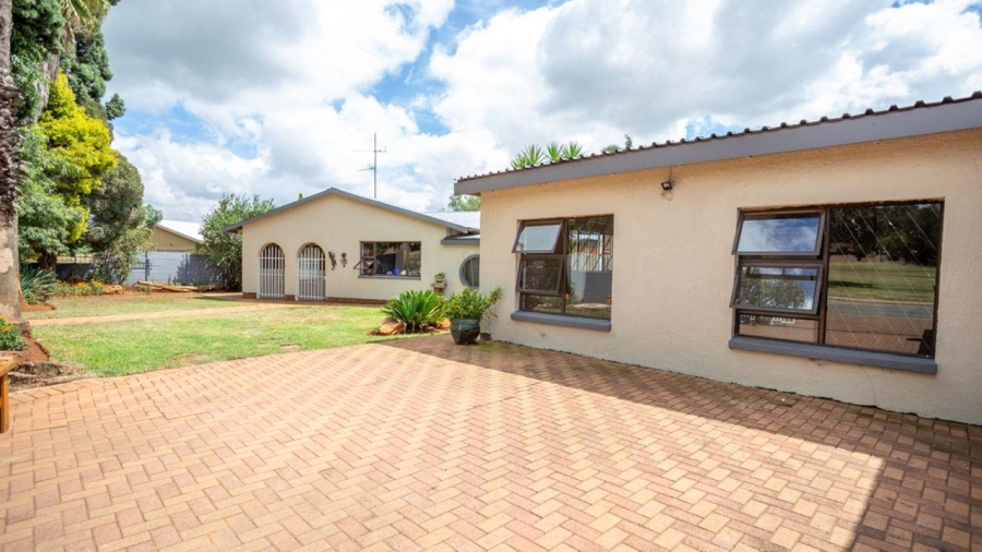 4 Bedroom Property for Sale in Edelweiss Gauteng