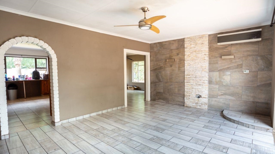 4 Bedroom Property for Sale in Edelweiss Gauteng