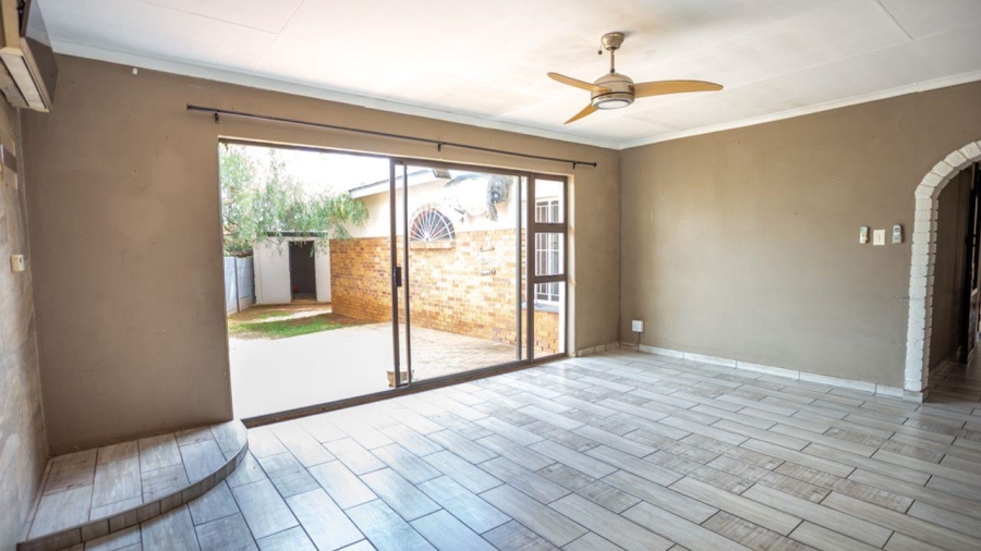 4 Bedroom Property for Sale in Edelweiss Gauteng