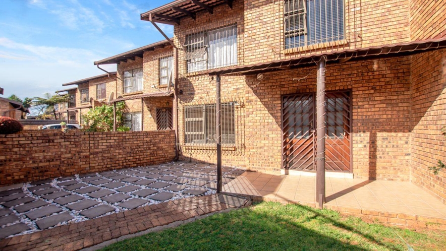 3 Bedroom Property for Sale in Klopperpark Gauteng