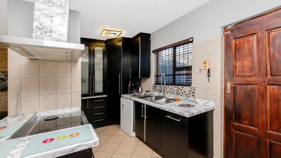 3 Bedroom Property for Sale in Klopperpark Gauteng