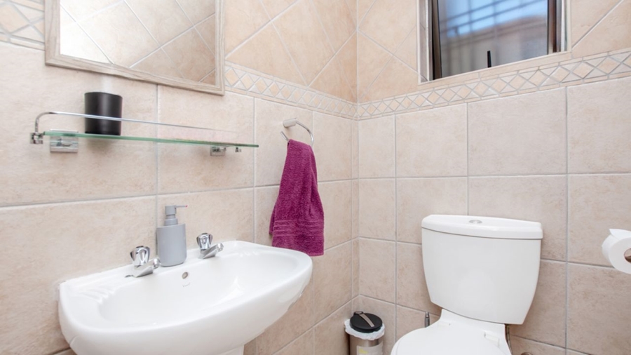 3 Bedroom Property for Sale in Klopperpark Gauteng