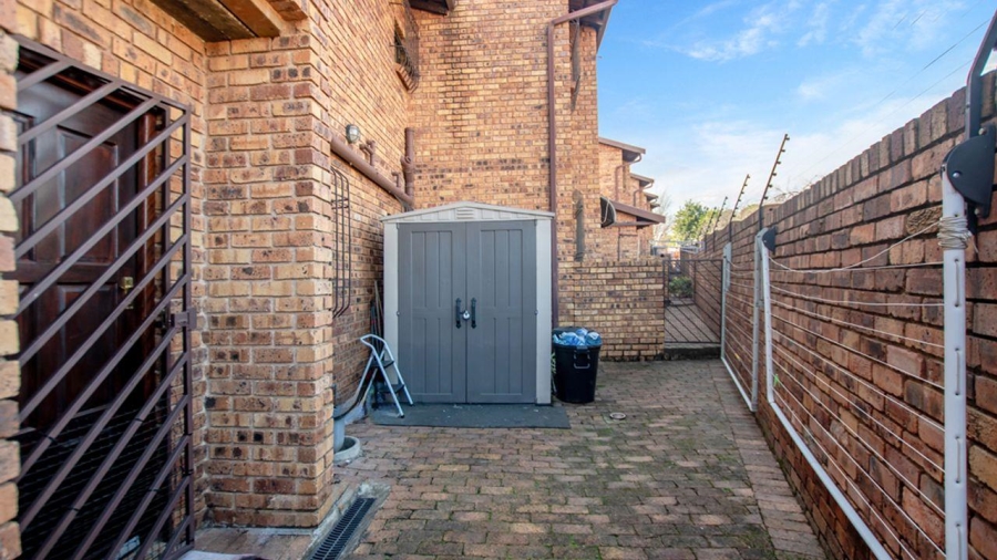 3 Bedroom Property for Sale in Klopperpark Gauteng