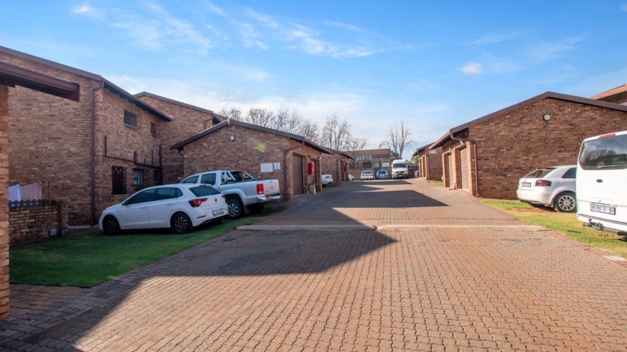 3 Bedroom Property for Sale in Klopperpark Gauteng