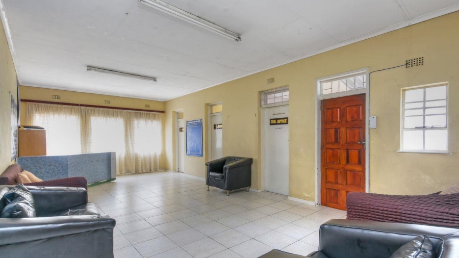 6 Bedroom Property for Sale in Malvern Gauteng