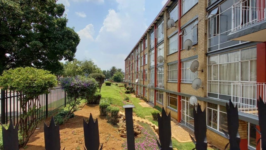 2 Bedroom Property for Sale in Symhurst Gauteng
