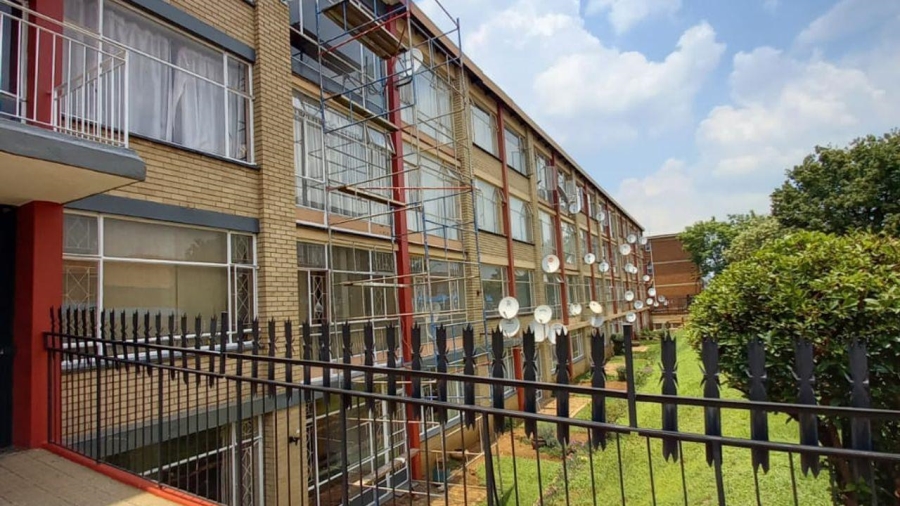 2 Bedroom Property for Sale in Symhurst Gauteng