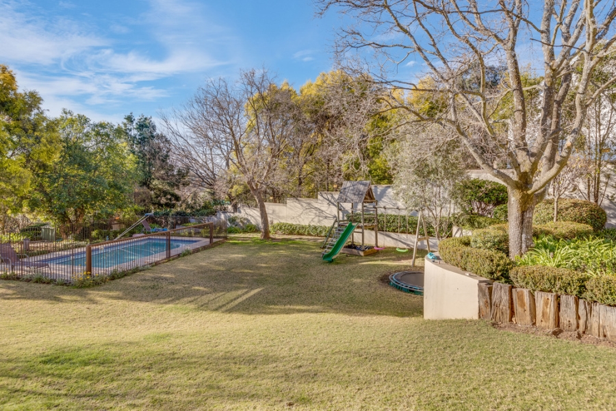 4 Bedroom Property for Sale in Glenadrienne Gauteng